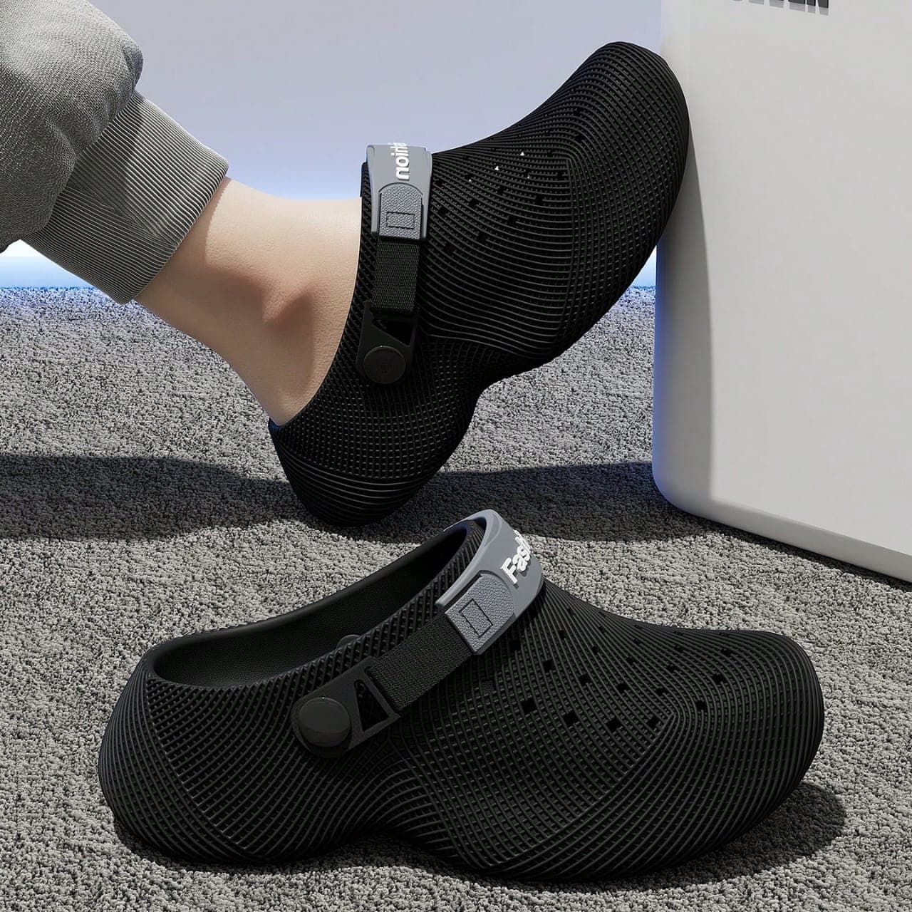 L085SN Men's Solid Color Lightweight Sports & Beach Sandals